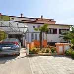 2 Bedroom Amazing In 普拉