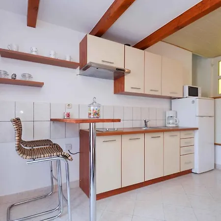 2 Bedroom Amazing In *