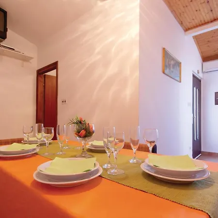 Appartement 2 Bedroom Amazing In *