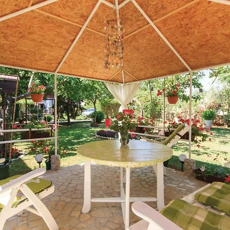 דירה 2 Bedroom Amazing In *