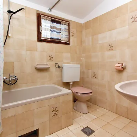 2 Bedroom Amazing In Apartman *