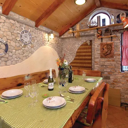 Apartamento 2 Bedroom Gorgeous In *