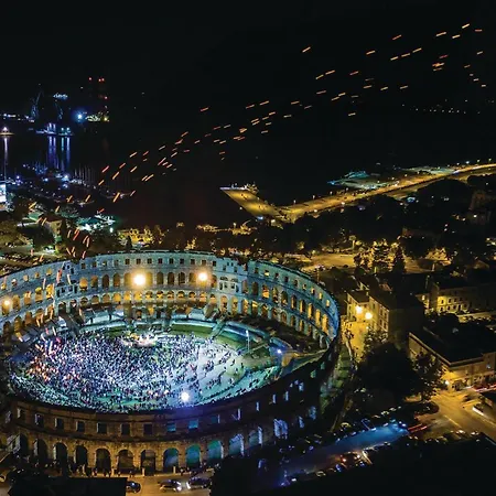 Daire 2 Bedroom Amazing In *