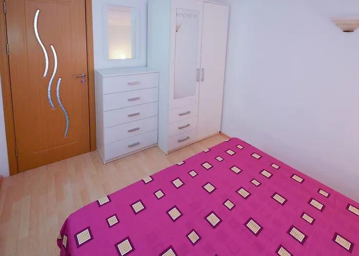 Apartman 2 Bedroom Amazing In *